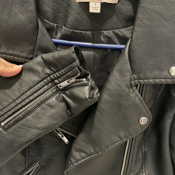 SOLD - Picture 2 of 3